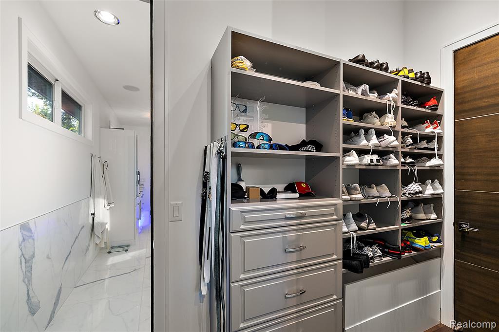 16281 Buckingham Avenue, Beverly Hills, MI 48009 — Photo 25