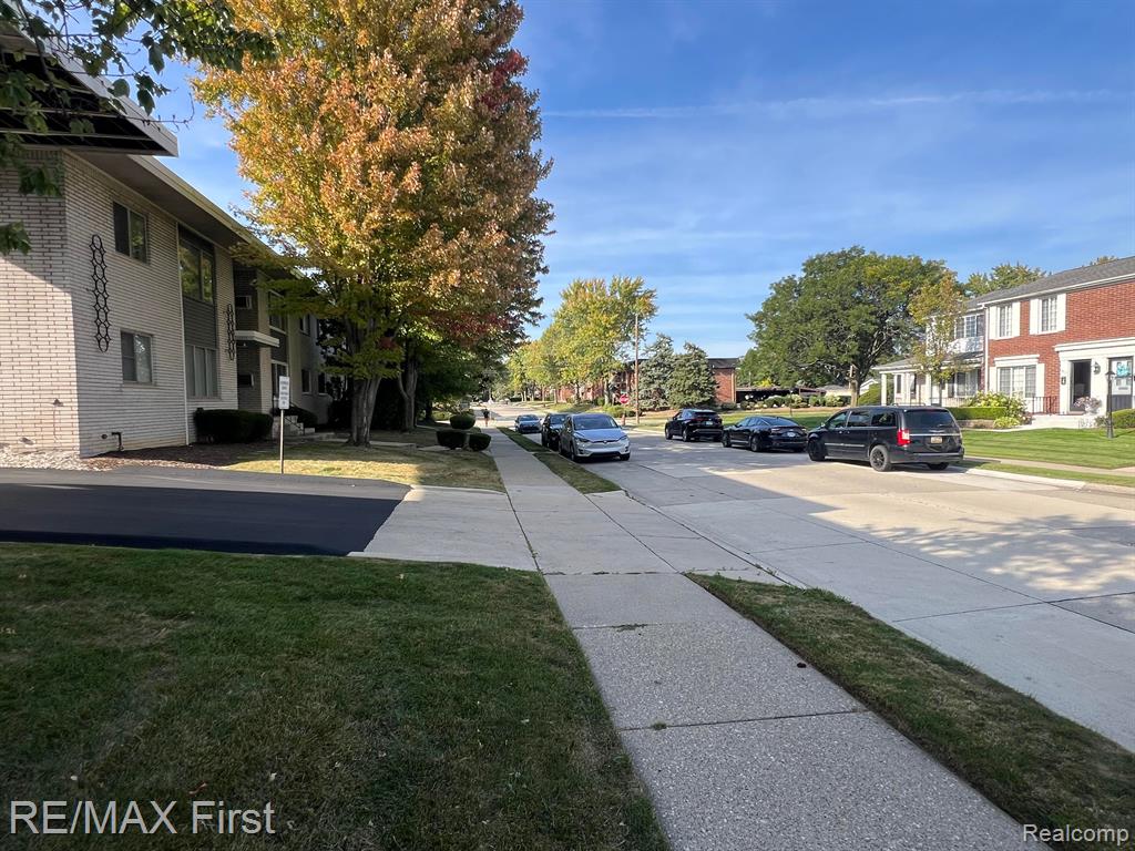 4859 MANSFIELD Avenue, H-06, Royal Oak, MI 48073 — Photo 24