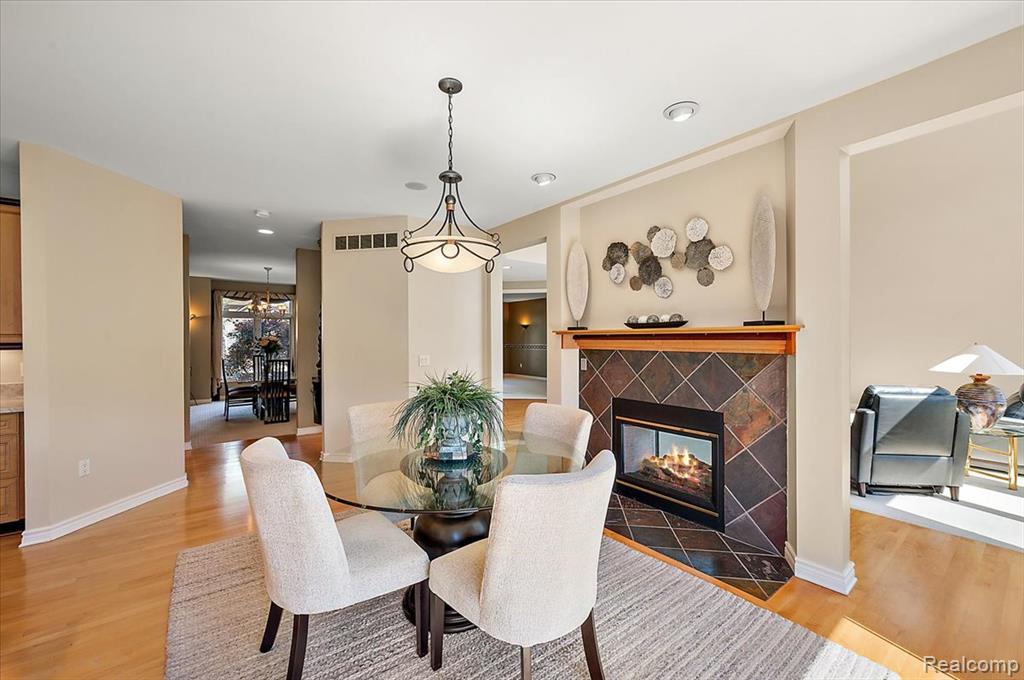 4417 Island View Drive, Waterford, MI 48328 — Photo 14