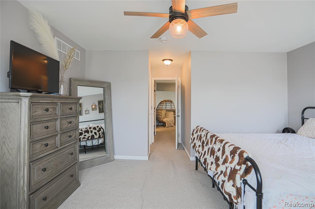 50578 Woodbury Drive, New Baltimore, MI 48047 — Photo 13
