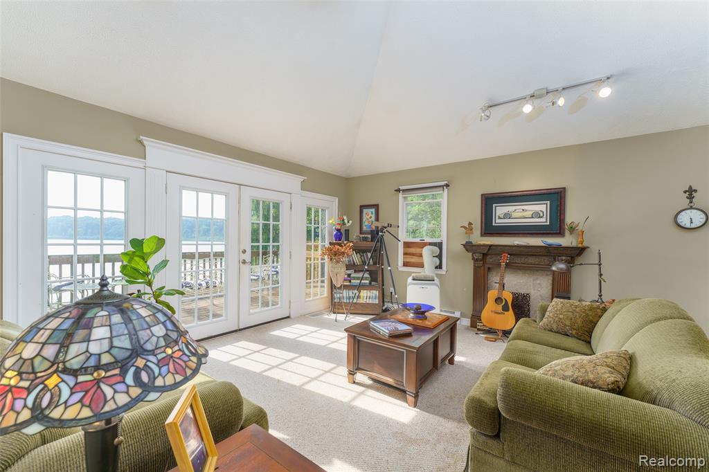 6304 Appleton Drive, Brighton, MI 48116 — Photo 12