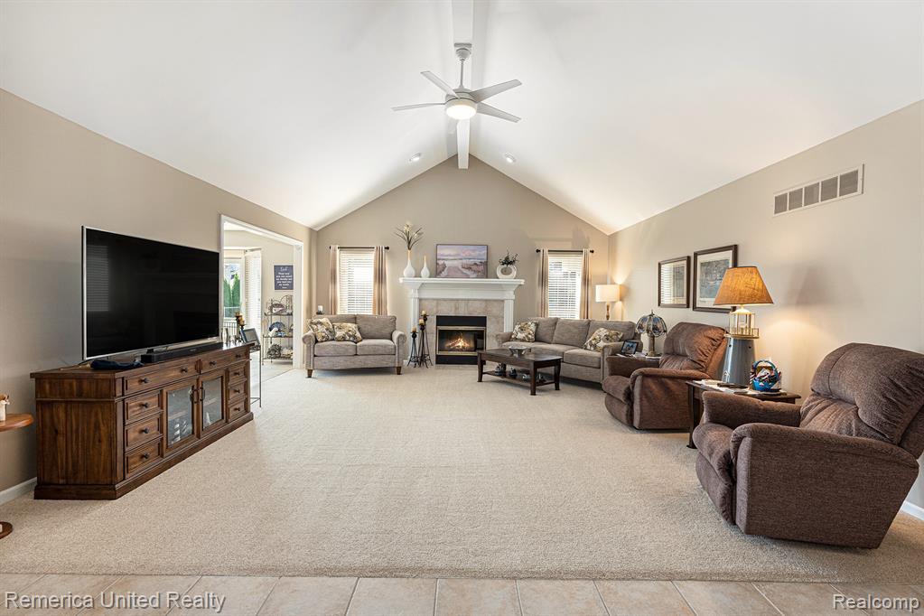 49345 Dunhill Drive, Macomb, MI 48044 — Photo 4