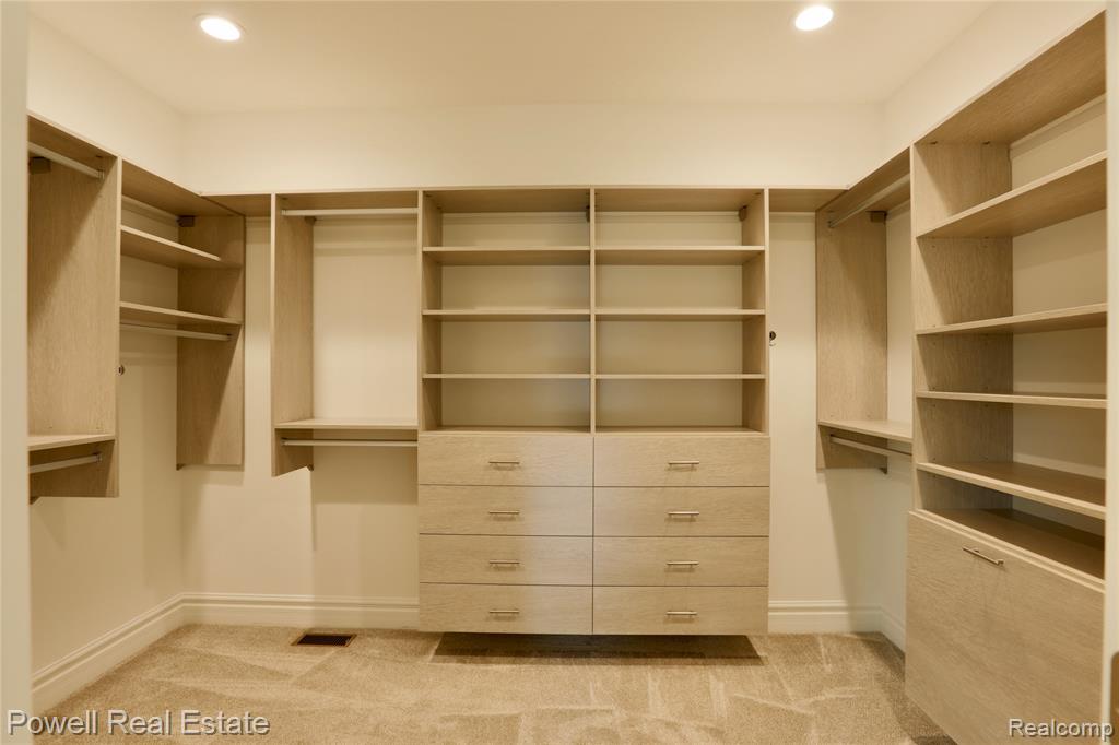 423 Verona Drive, Rochester Hills, MI 48307 — Photo 25