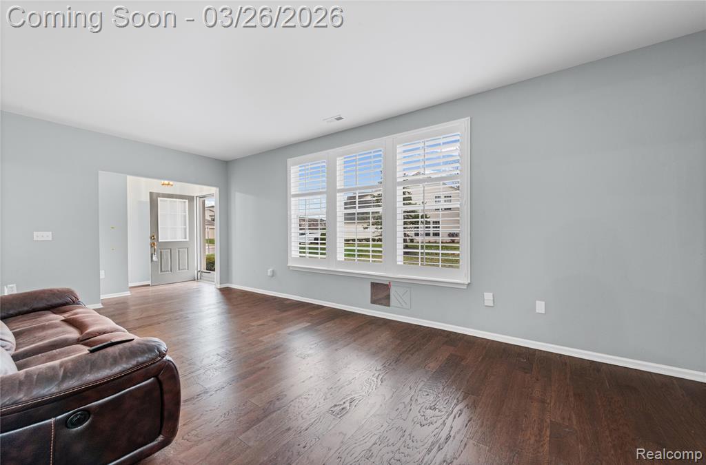 26756 Kirkway Circle, Woodhaven, MI 48183 — Photo 9