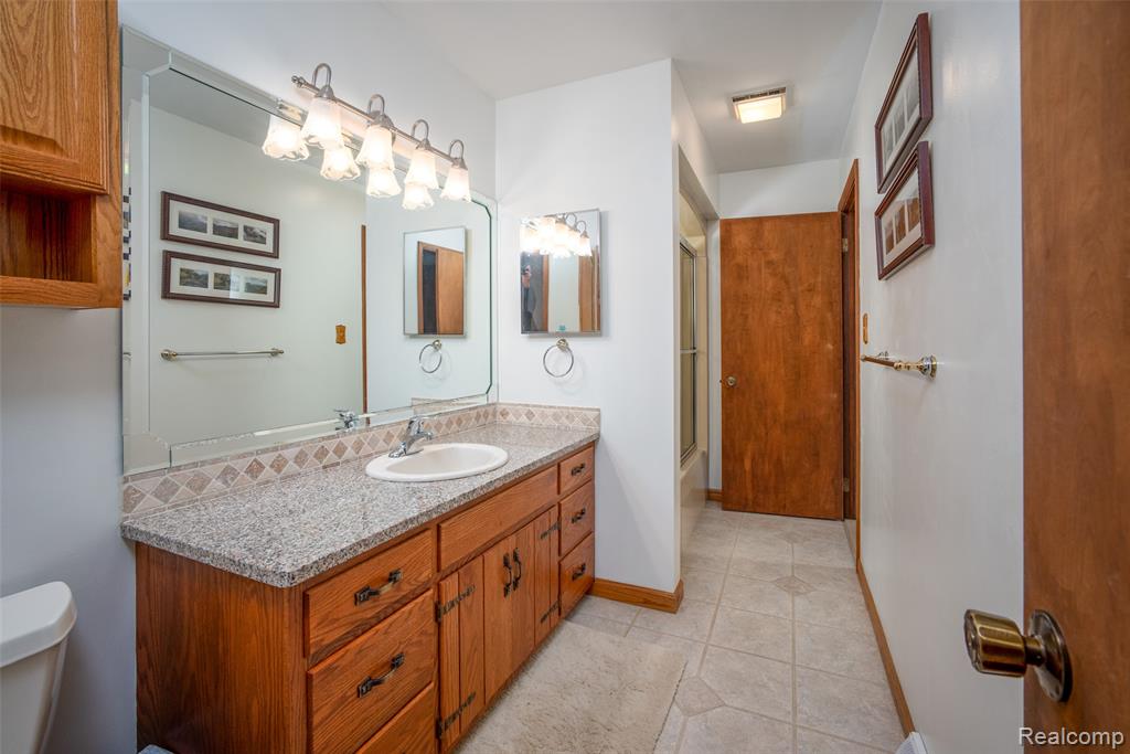6240 Lakeshore Road N, Palms, MI 48465 — Photo 20