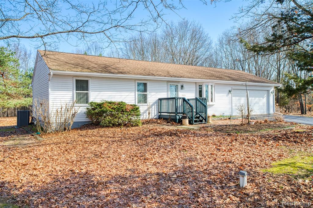 19876 Doyle Road, Gregory, MI 48137 — Photo 2