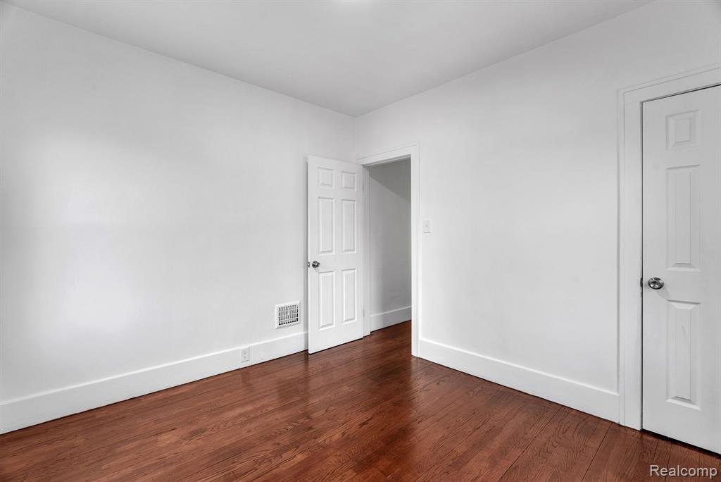 5159 RENVILLE Street, Detroit, MI 48210 — Photo 24