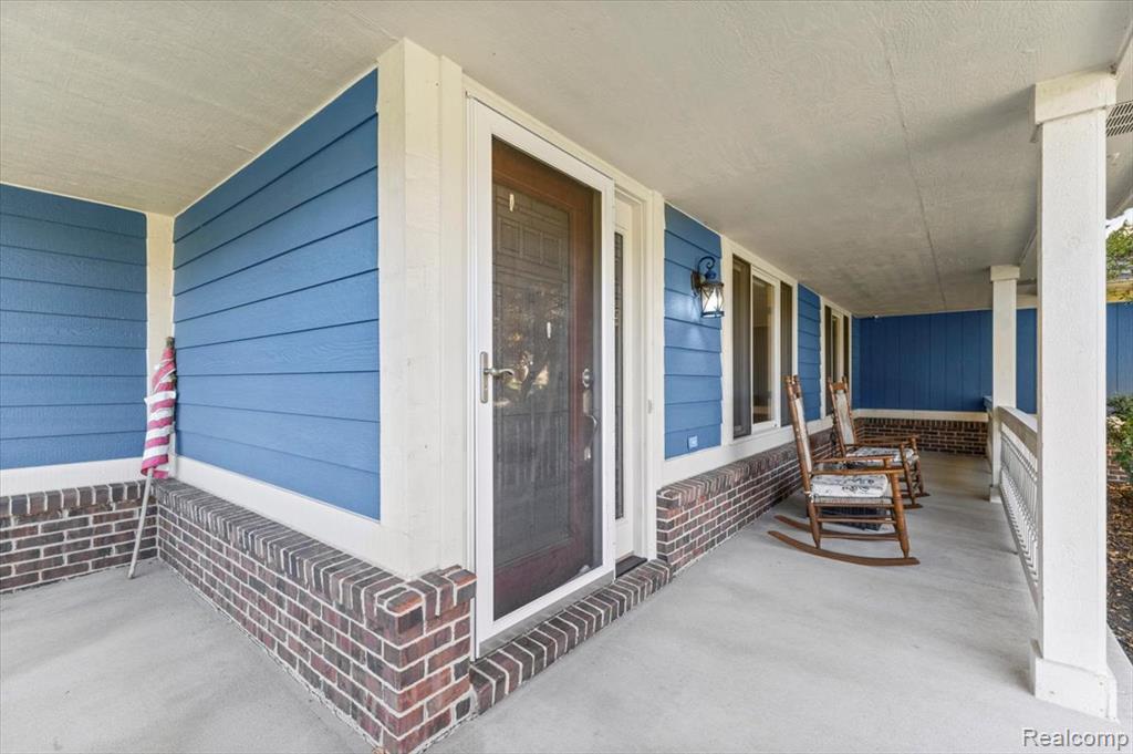 9755 Forest Ridge Drive, Clarkston, MI 48348 — Photo 6