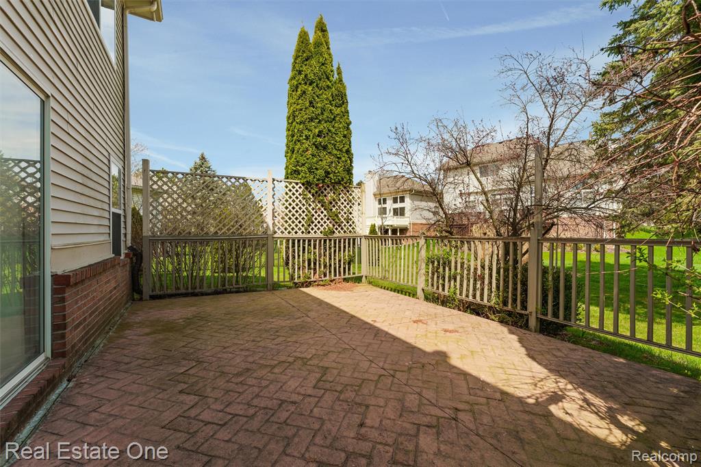 4721 Carrington Drive, Rochester, MI 48306 — Photo 40