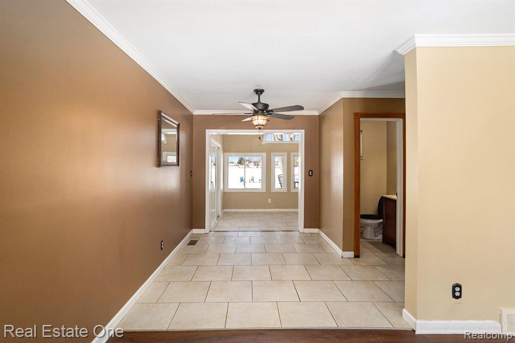 11422 Skyline Drive, Fenton, MI 48430 — Photo 14