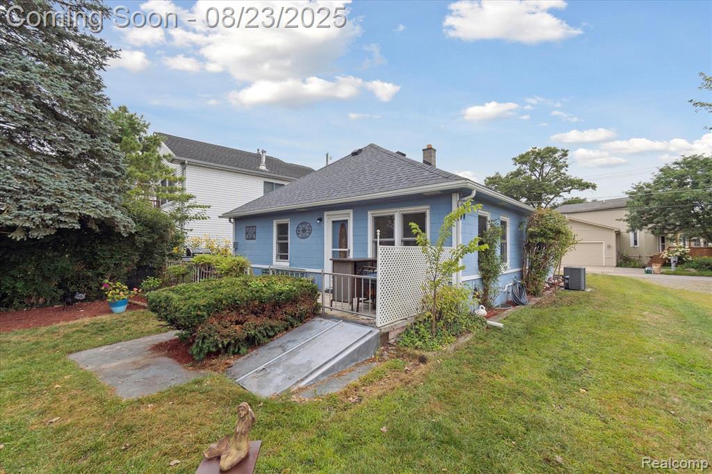9037 Buckingham Street, White Lake, MI — Photo 25