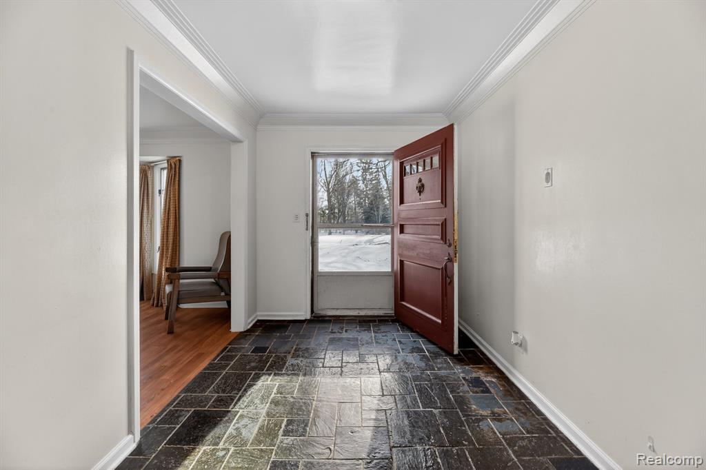 5551 Sugar Bush Lane, Flint, MI 48532 — Photo 11