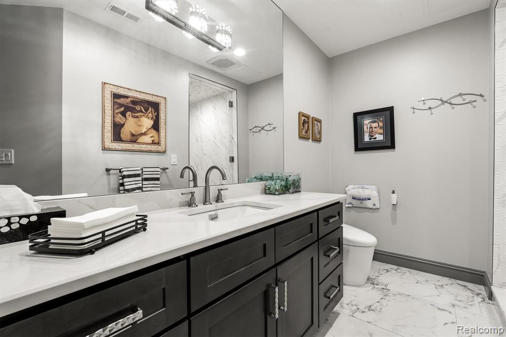 2390 Walnut Lake Road, West Bloomfield, MI 48323 — Photo 30