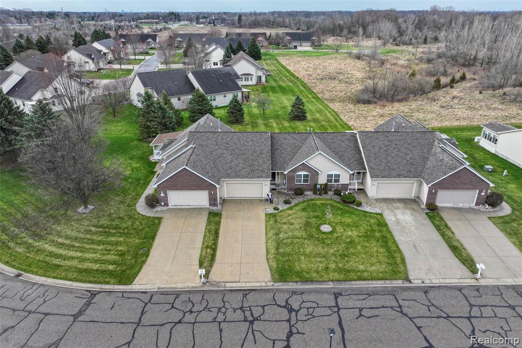 7039 Rosewood Drive, Flushing, MI 48433 — Photo 7