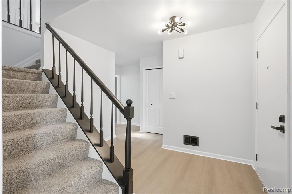 44570 Tillotson Drive, Canton, MI 48187 — Photo 14