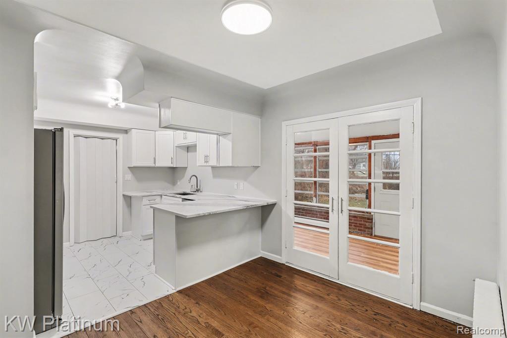 8320 Russell Street, Utica, MI 48317 — Photo 10