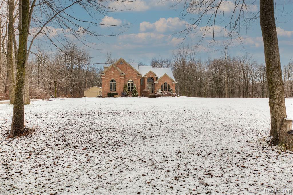 8933 BORDMAN Road, Almont, MI 48003 — Photo 3