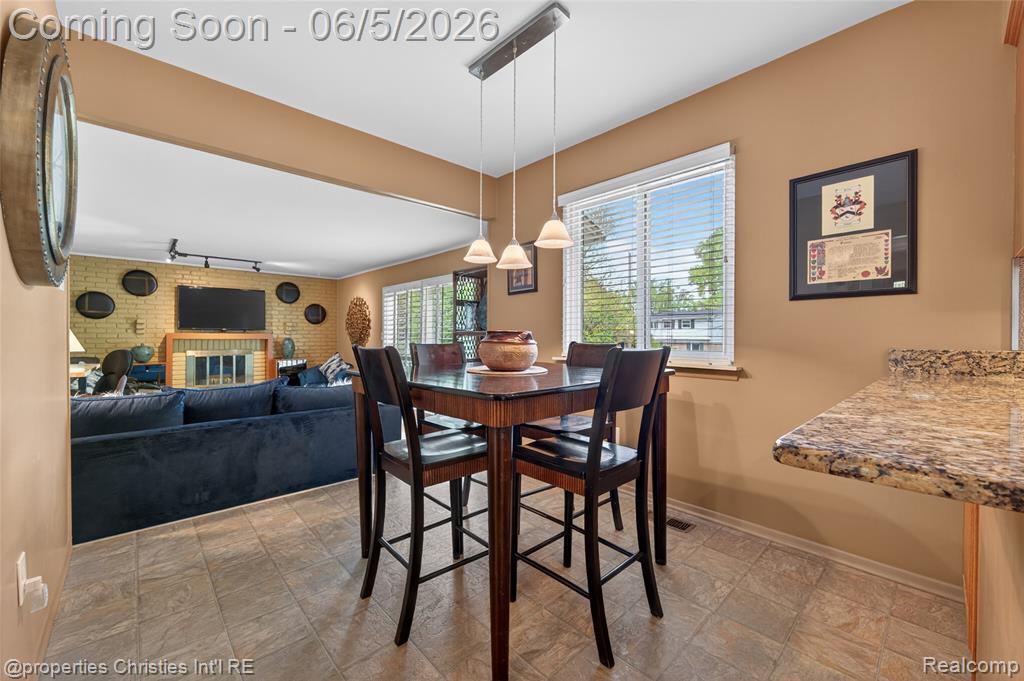 475 Henley Drive, Bloomfield Hills, MI 48304 — Photo 17