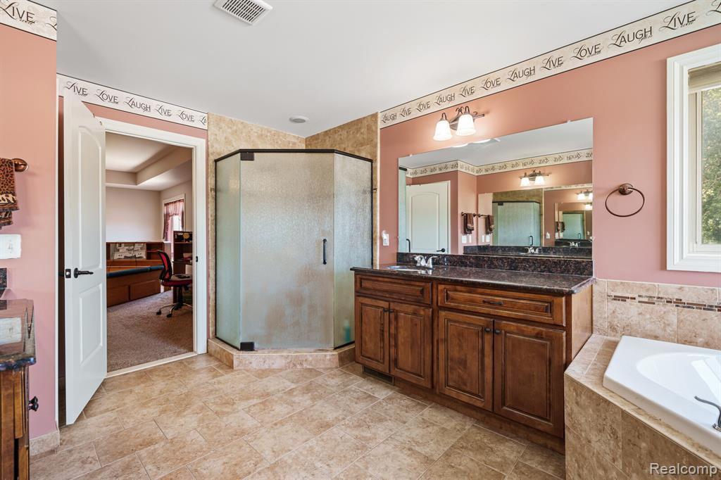 39122 Nautical Lane, Harrison Township, MI — Photo 27