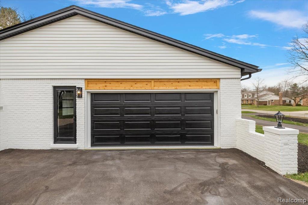 61561 N RIDGE Trail, Washington, MI — Photo 55
