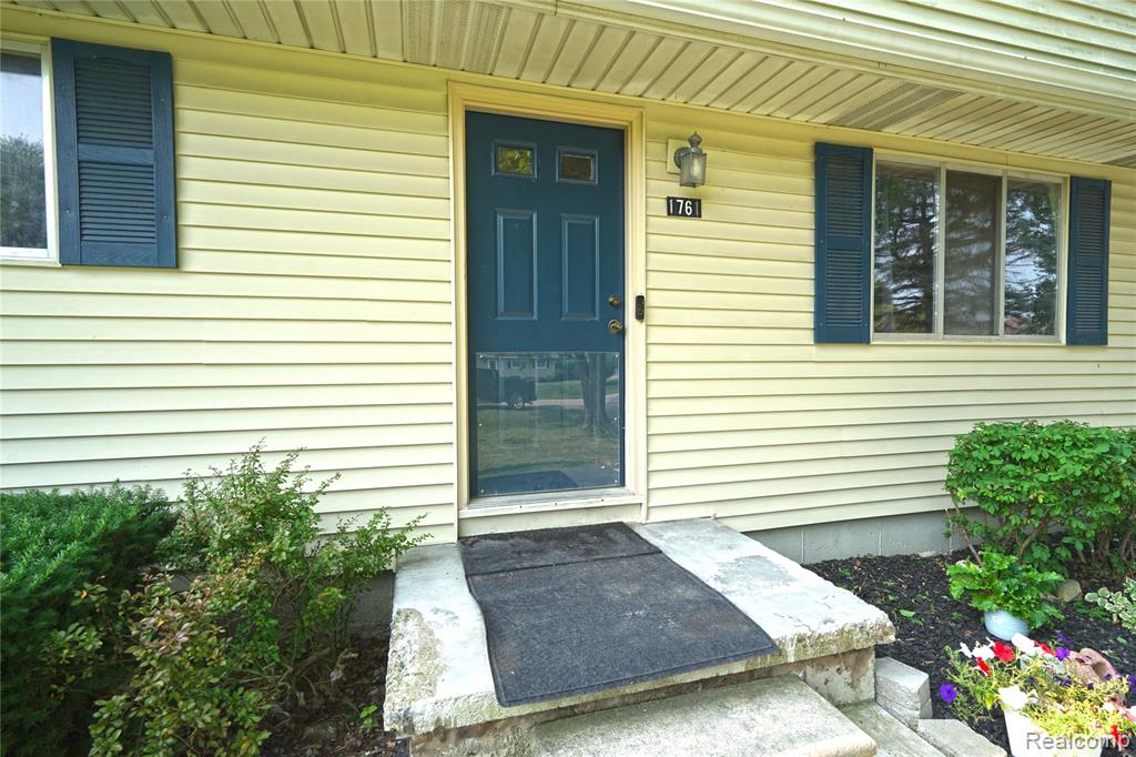 1761 Carriage Lane, Lapeer, MI 48446 — Photo 5