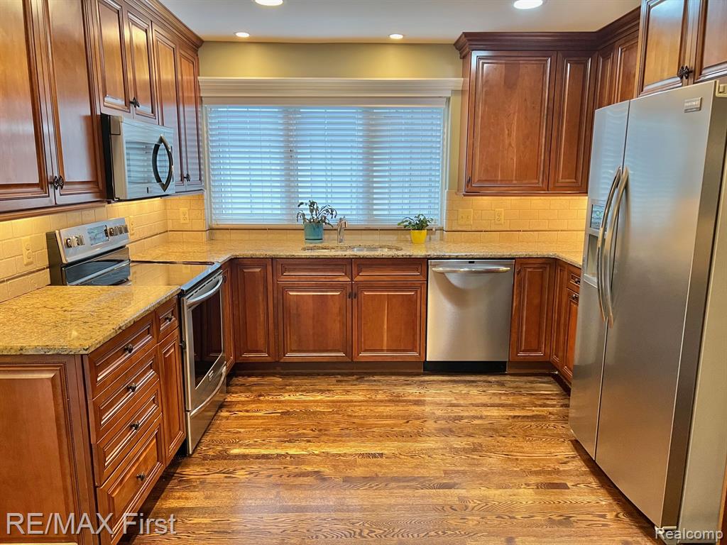 2483 Hickory Glen Drive, 3, Bloomfield Hills, MI 48304 — Photo 12