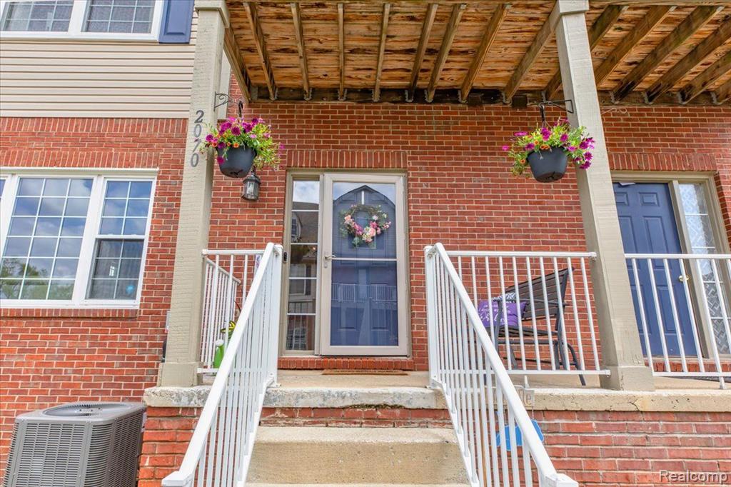2070 Cloverly Lane, Ann Arbor, MI 48108 — Photo 27