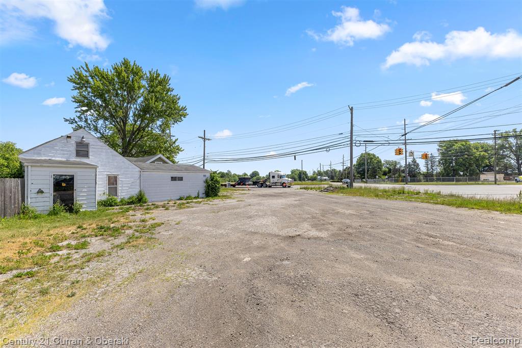 13011 TELEGRAPH Road, Flat Rock, MI 48134 — Photo 30