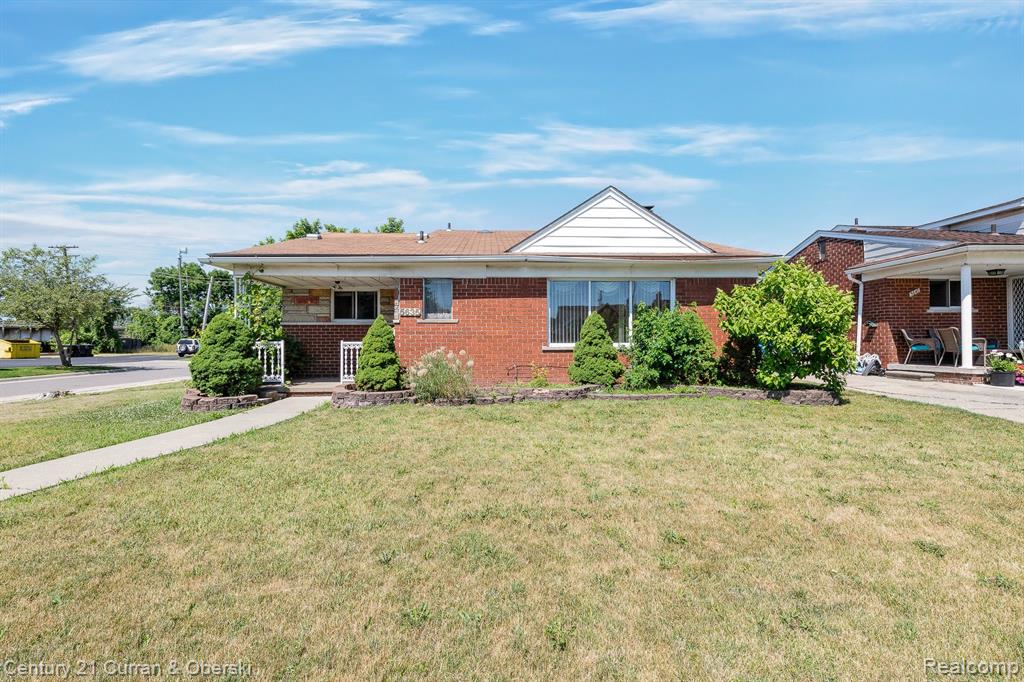 5635 OAKMAN Boulevard, Dearborn, MI 48126 — front exterior