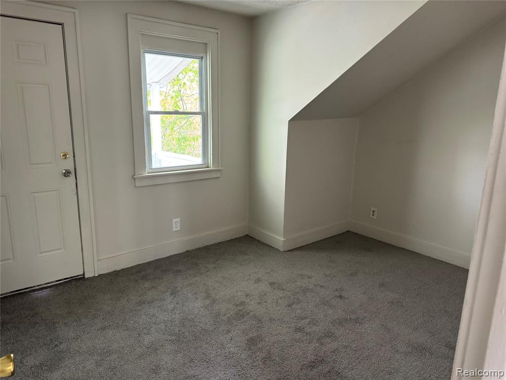 6490 Rosemont Avenue, Detroit, MI 48228 — Photo 11