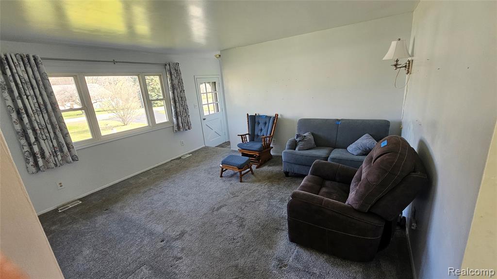 4439 Ryant Drive, Flint, MI 48507 — Photo 7
