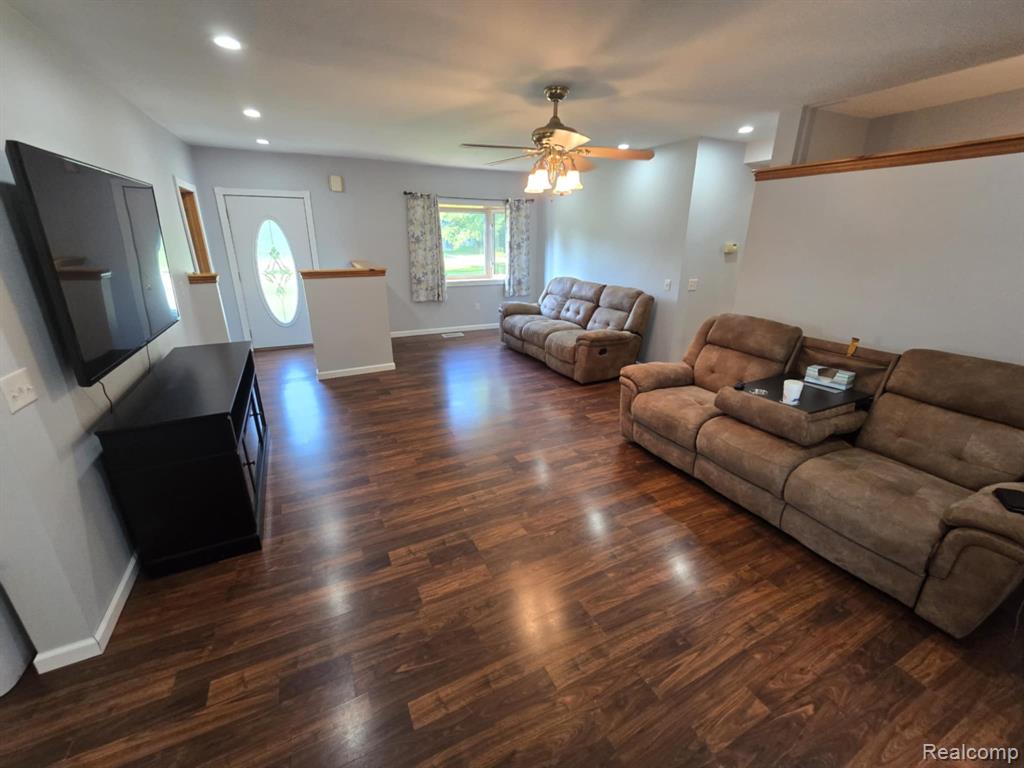 7647 Kitchen Road, Wales, MI — Photo 11