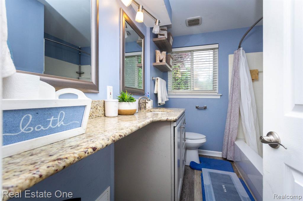 6011 Walker Drive, Troy, MI 48085 — Photo 30