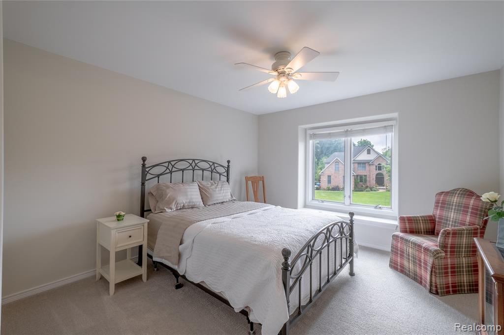 4230 Pavilion Court, Fenton, MI 48430 — Photo 26