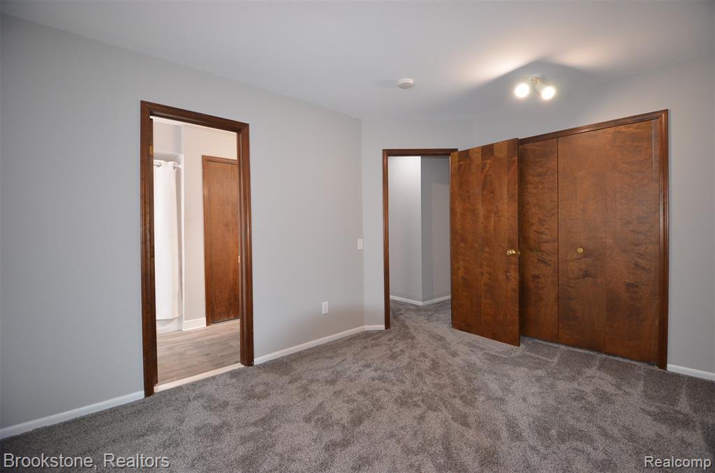 7244 Chapel View Drive, Clarkston, MI — Photo 38