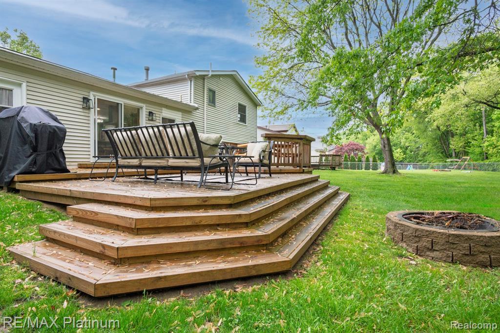 638 GLENWYTH Road, Brighton, MI 48116 — Photo 29