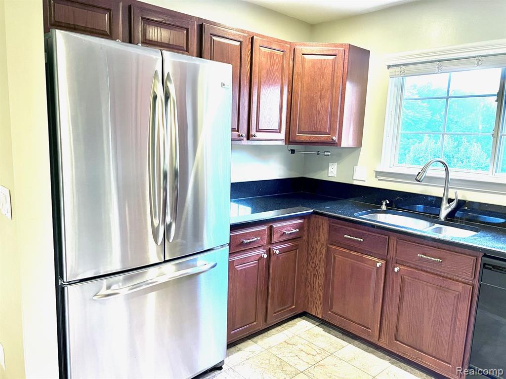 683 RIVER PARK VILLAGE Boulevard, Northville, MI 48167 — Photo 15