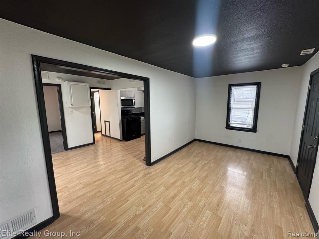 5990 Janet Street, Taylor, MI 48180 — Photo 5