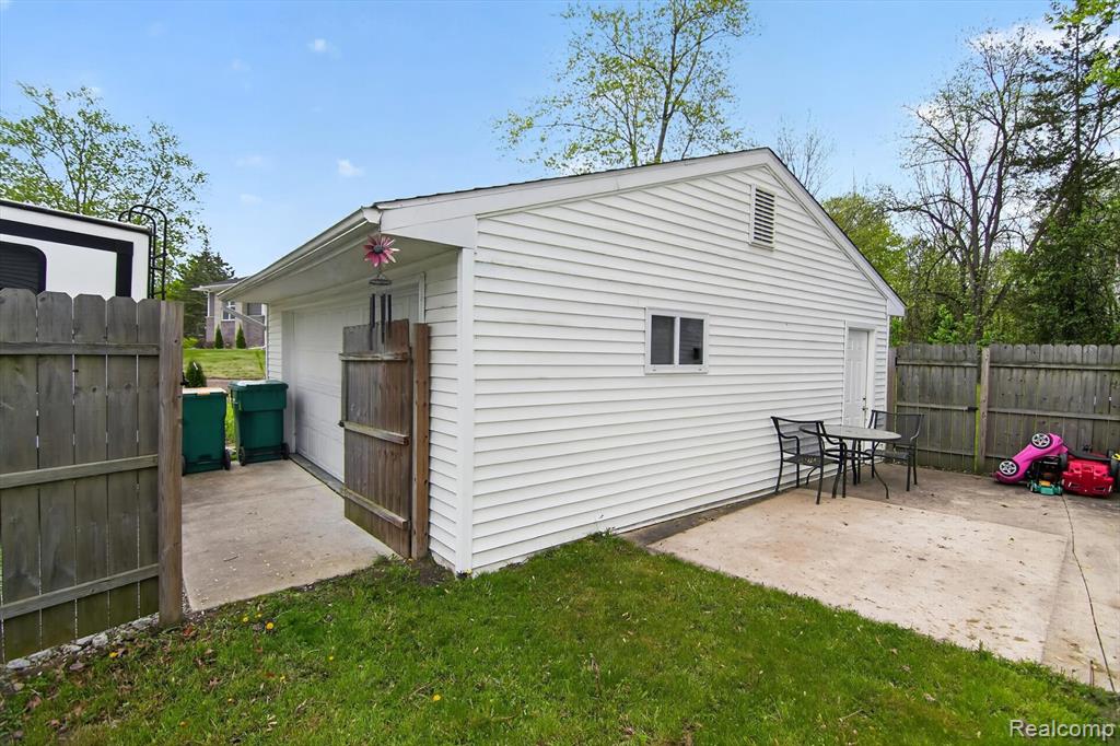 1020 Savage Road, Belleville, MI 48111 — Photo 41