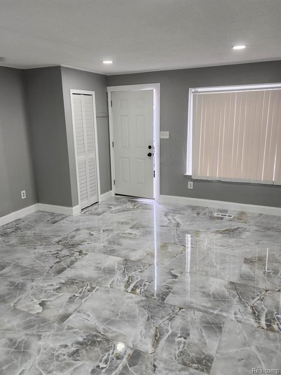7783 EVERGREEN Avenue, Detroit, MI 48228 — Photo 2
