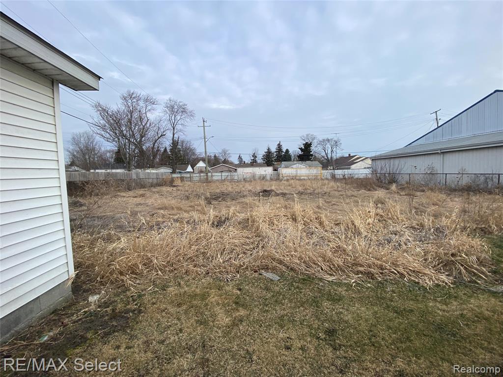 51 Runnels Street, Port Huron, MI 48060 — Photo 5