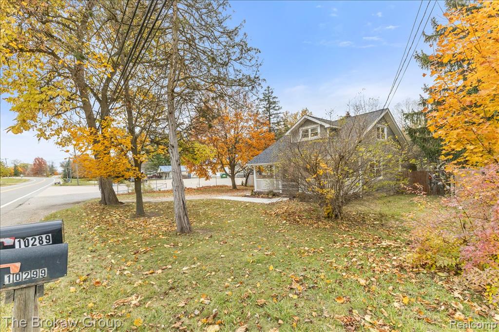 10289 N State Road, Otisville, MI 48463 — Photo 5