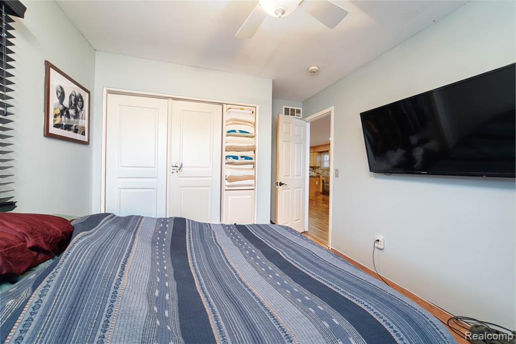 7920 DETROIT Boulevard, West Bloomfield, MI 48323 — Photo 13