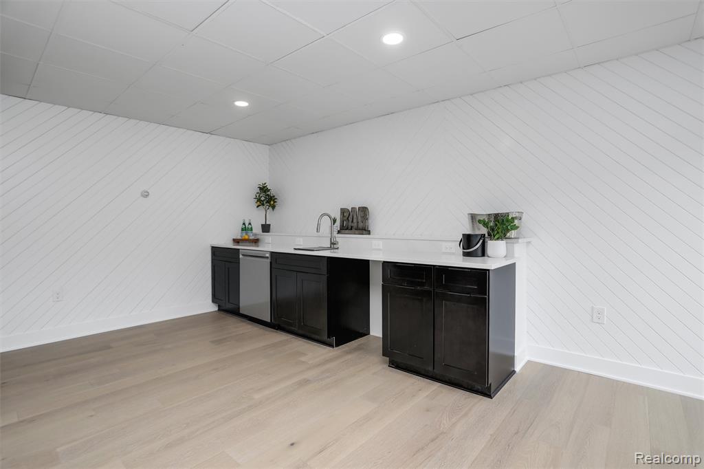 941 Viewland Drive, Rochester, MI 48309 — Photo 47