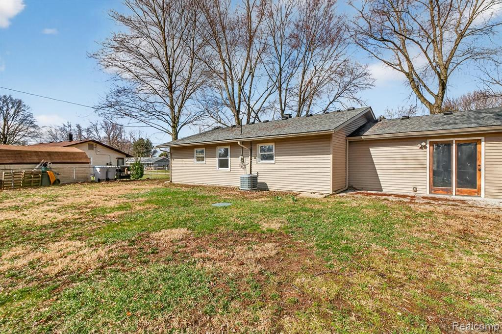 6337 Richalle Street, Brighton, MI 48116 — Photo 38