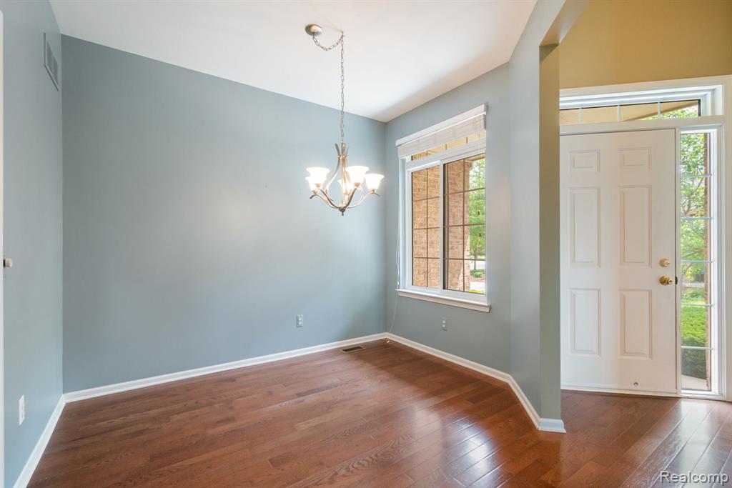40658 Saint Louis Drive, Clinton Twp, MI 48038 — Photo 21