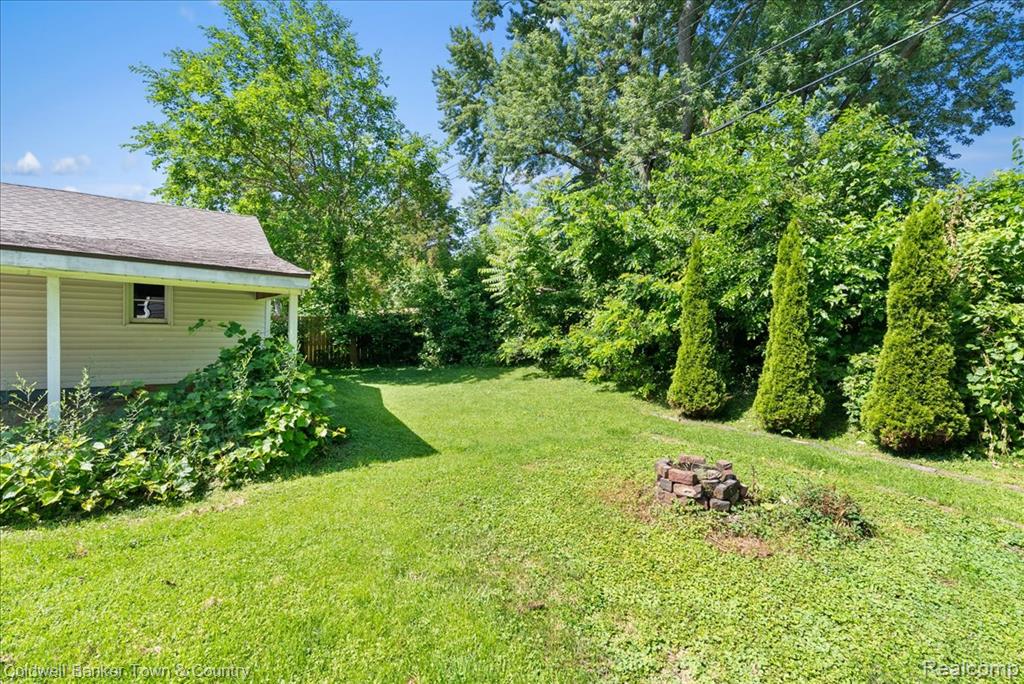 4820 Burchfield Avenue, Lansing, MI 48910 — Photo 26