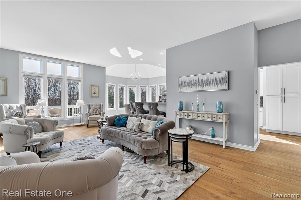 1088 Eagle Nest Drive, Milford, MI 48381 — Photo 4