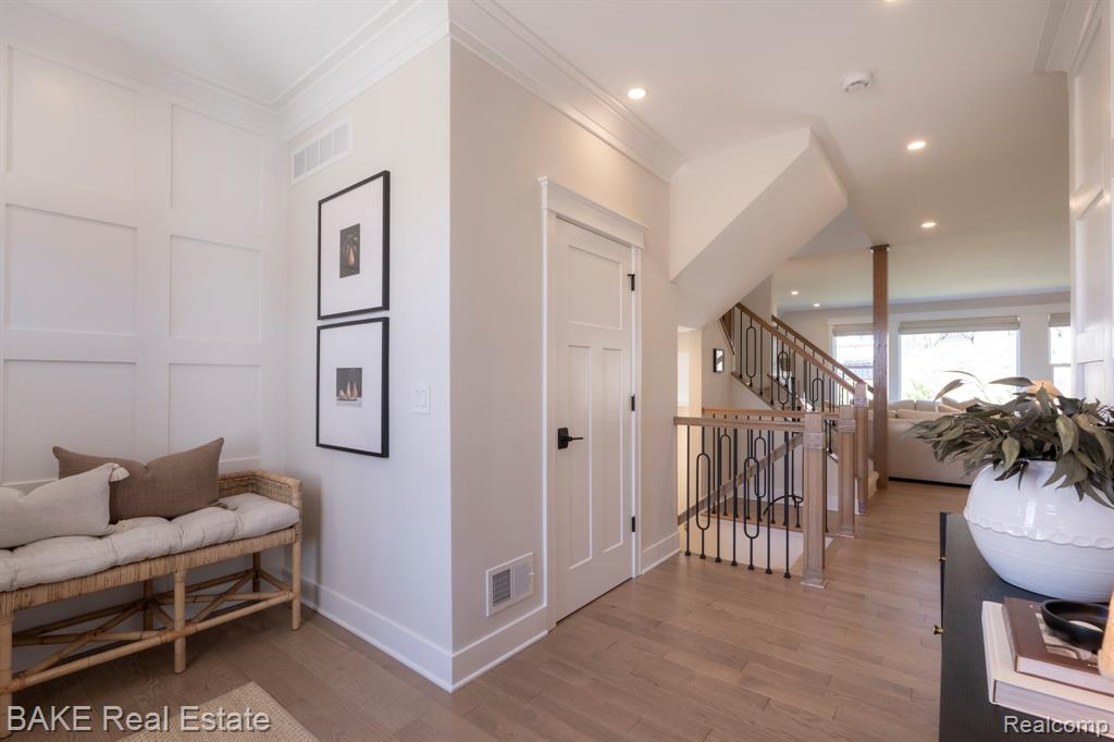 205 Mountain View Lane, Milford, MI 48381 — Photo 22