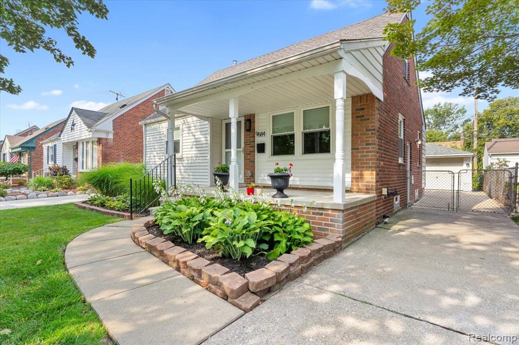9684 Fox Avenue, Allen Park, MI 48101 — Photo 2